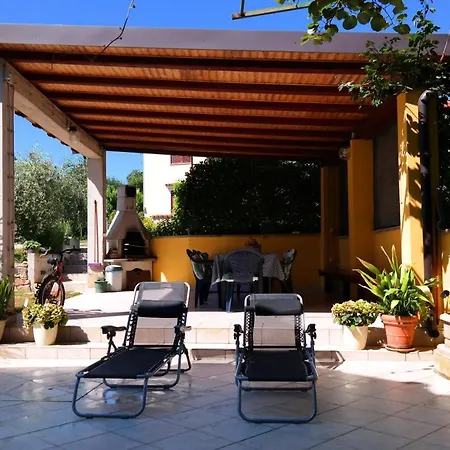Apartments Caterina Pula Exterior photo